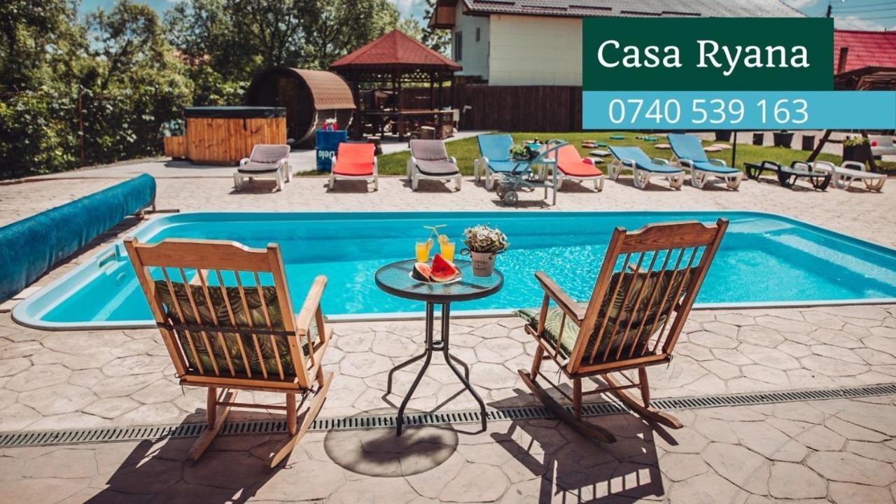 Motel Casa Ryana Self Check-In Gilău Esterno foto
